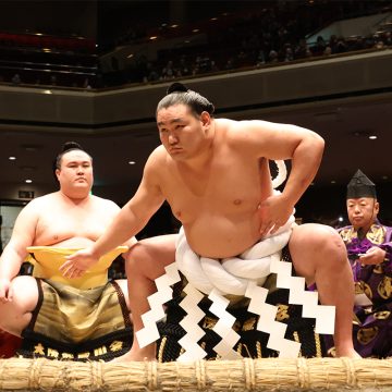 横綱の堂々たる土俵入り