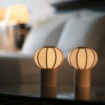 安藤商店によるテーブルライト