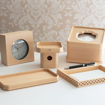 岩田三宝製作所による三方の伝統技術を活かした小物